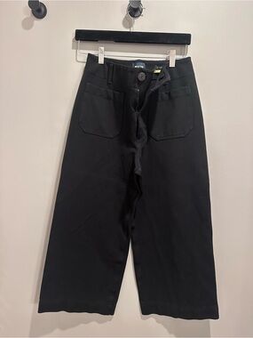 Meave Wide Leg Black Cropped Pants in Magic Fabric